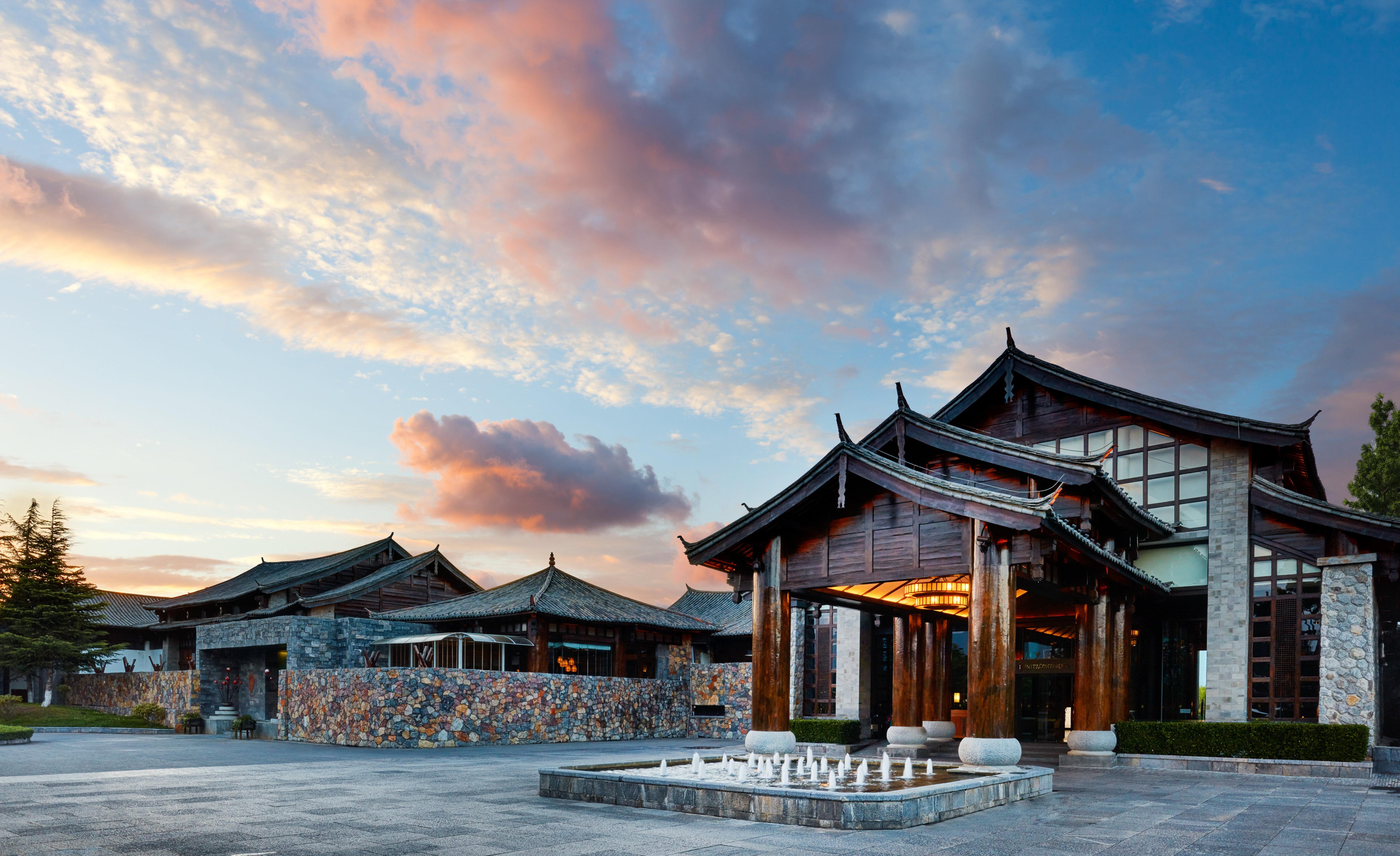 Intercontinental Lijiang Ancient Town Resort By Ihg מראה חיצוני תמונה